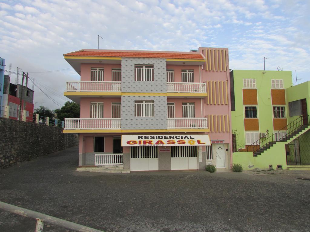 Residencial Girassol, Lda Panzió São Filipe Kültér fotó