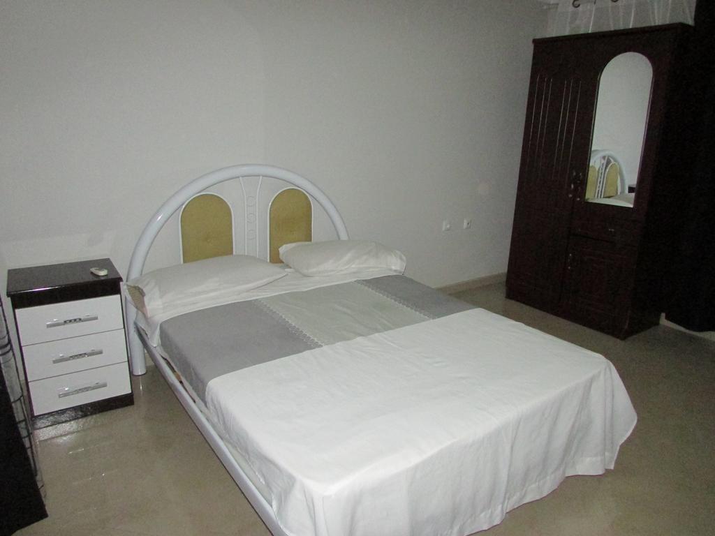 Residencial Girassol, Lda Panzió São Filipe Kültér fotó