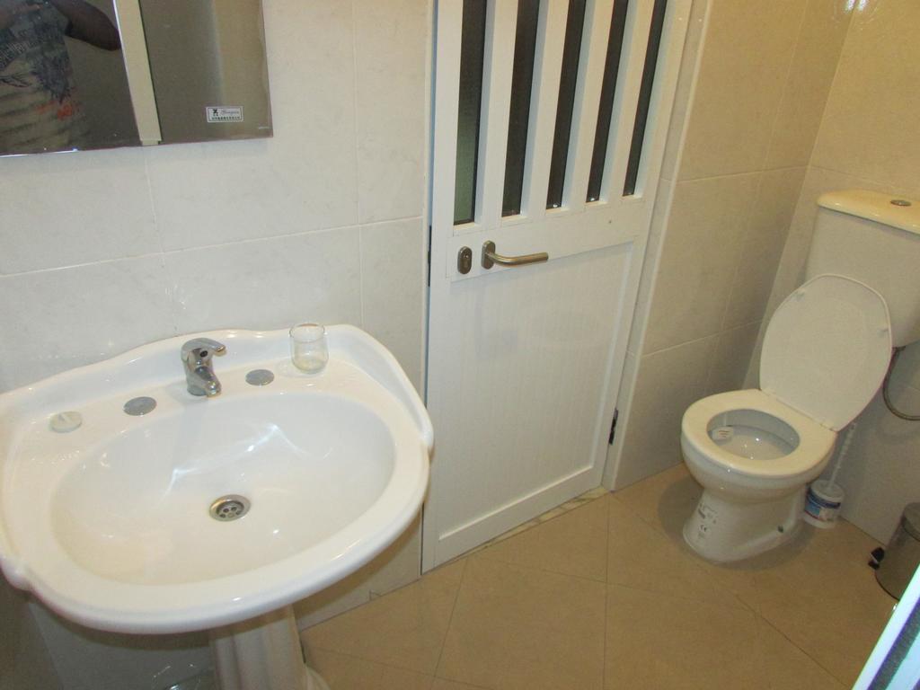 Residencial Girassol, Lda Panzió São Filipe Kültér fotó