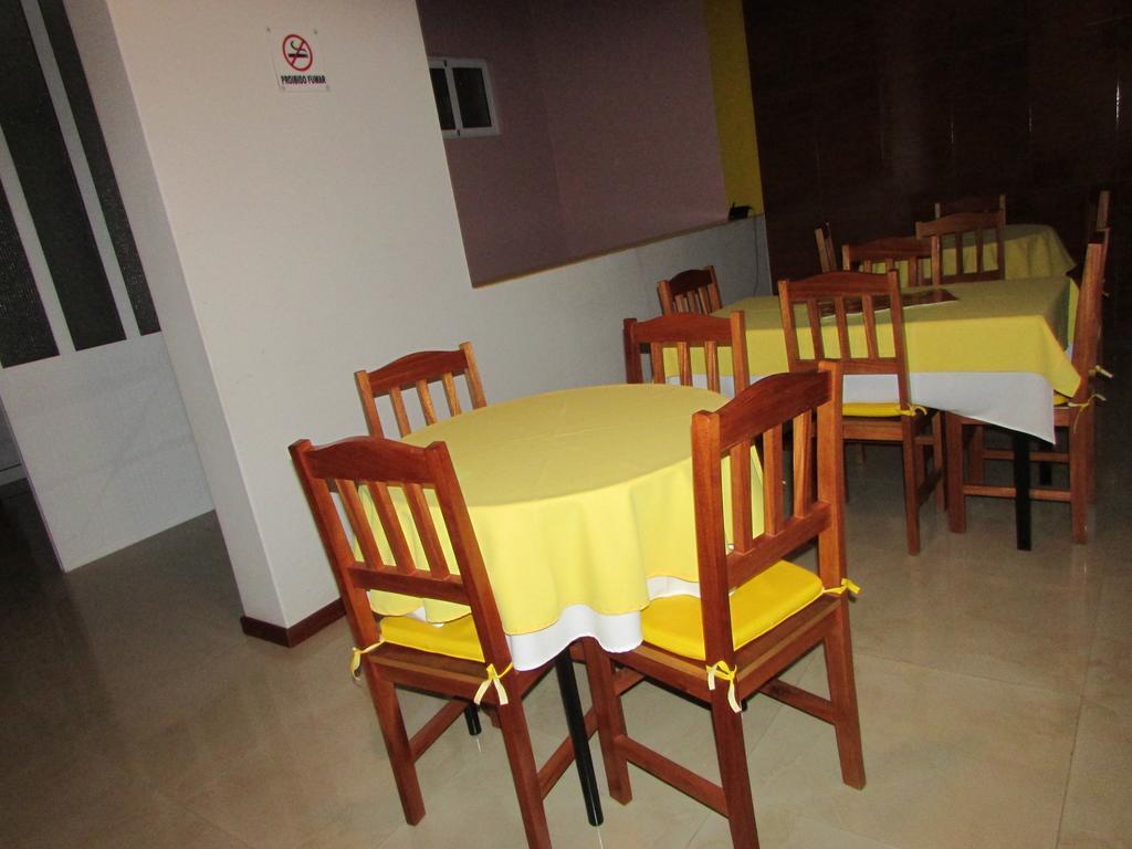 Residencial Girassol, Lda Panzió São Filipe Kültér fotó