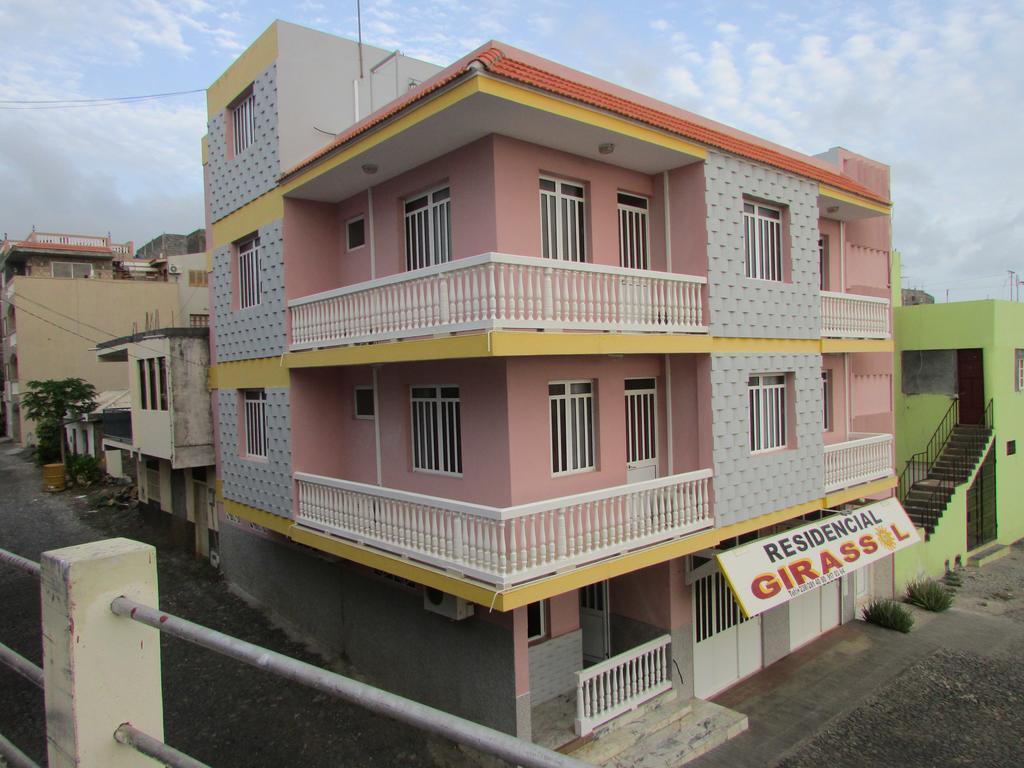 Residencial Girassol, Lda Panzió São Filipe Kültér fotó